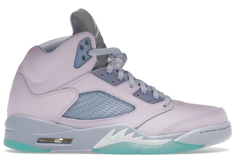 Jordan Air Retro 5 SE Basketball Shoes in Pink/Regal Pink Size 10.5